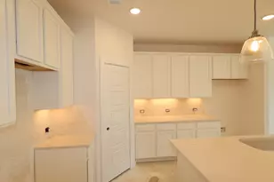 768 Hackberry Br Ct, Magnolia, TX 77354 - Photo 2