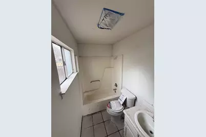 5922 Cliff Ridge Drive, San Antonio, TX 78250 - Photo 8