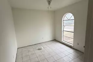 5922 Cliff Ridge Dr, San Antonio, TX 78250 - Photo 6