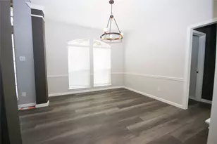 2905 Autumn Creek Dr, Friendswood, TX 77546 - Photo 4