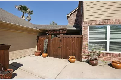 2905 Autumn Creek Drive, Friendswood, TX 77546 - Photo 18