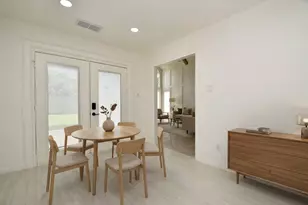 11615 Trailmont Dr, Houston, TX 77077 - Photo 2