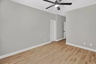 3323 Dennis St, Houston, TX 77004 - Photo 8