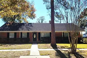 8527 Edgemoor Dr, Houston, TX 77036 - Photo 1