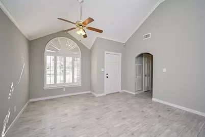 6607 W T C Jester Boulevard, Houston, TX 77091 - Photo 10