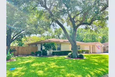 8009 Dellanera Drive, Hitchcock, TX 77563 - Photo 50