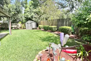 8009 Dellanera Dr, Hitchcock, TX 77563 - Photo 34