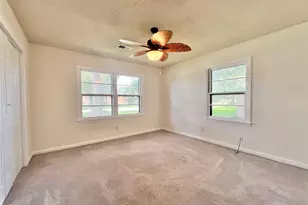 8009 Dellanera Dr, Hitchcock, TX 77563 - Photo 24