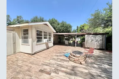 8009 Dellanera Drive, Hitchcock, TX 77563 - Photo 38