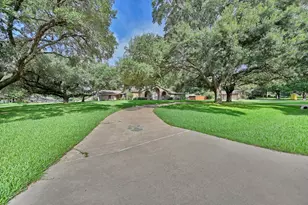 2502 Cheri Ln, Brenham, TX 77833 - Photo 4