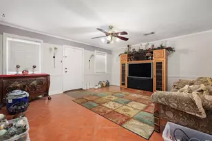 5405 Hazel St, Baytown, TX 77521 - Photo 10