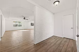 3631 Brier Gardens Dr, Houston, TX 77082 - Photo 6