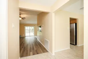 9511 Charter Ridge Dr, Houston, TX 77070 - Photo 6