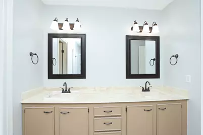 9511 Charter Ridge Drive, Houston, TX 77070 - Photo 24