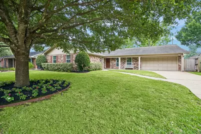7111 Hartland Avenue, Houston, TX 77055 - Photo 2