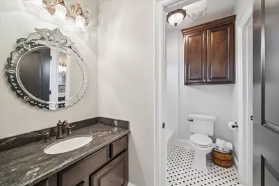 205 W 24th Street, Houston, TX 77008 - Photo 24