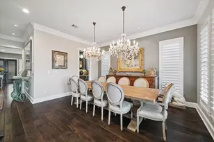 205 W 24th St, Houston, TX 77008 - Photo 2