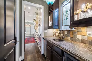 205 W 24th St, Houston, TX 77008 - Photo 10