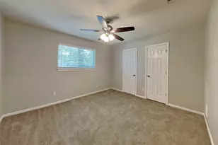 25819 Oakridge Forest Ln, Spring, TX 77386 - Photo 16