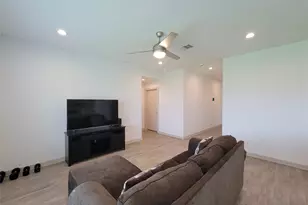 7919 Grey Wolfe Ln, Rosharon, TX 77583 - Photo 10