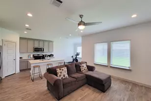 7919 Grey Wolfe Ln, Rosharon, TX 77583 - Photo 8