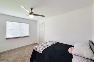 7919 Grey Wolfe Ln, Rosharon, TX 77583 - Photo 4