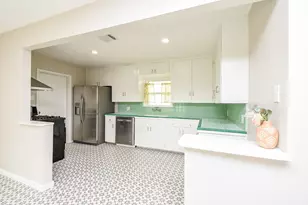 7901 Ridgeview Dr, Houston, TX 77055 - Photo 10