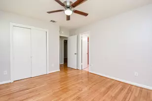 7901 Ridgeview Dr, Houston, TX 77055 - Photo 16