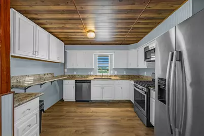 1115 W Canal Drive, Crystal Beach, TX 77650 - Photo 4