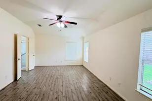 12918 Stratford Mill Ln, Sugar Land, TX 77498 - Photo 10