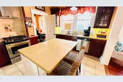 1609 Avenue O, Galveston, TX 77550 - Photo 12