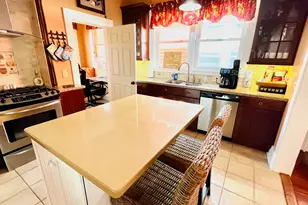 1609 Avenue O, Galveston, TX 77550 - Photo 12