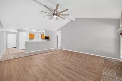 9809 Hummingbird Street, La Porte, TX 77571 - Photo 12