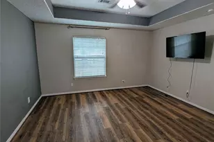 10711 Royal Forest Dr, Conroe, TX 77303 - Photo 8