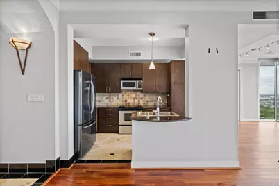 3333 Allen Pkwy #2110, Houston, TX 77019 - Photo 20