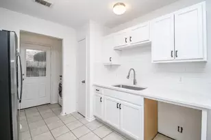 1651 Thornhollow Dr, Houston, TX 77014 - Photo 10