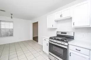 1651 Thornhollow Dr, Houston, TX 77014 - Photo 8