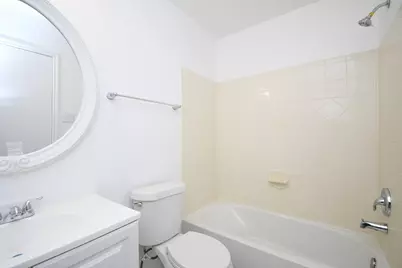 1651 Thornhollow Drive, Houston, TX 77014 - Photo 16