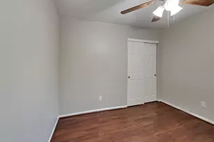 7619 Almond Springs Dr, Houston, TX 77095 - Photo 14