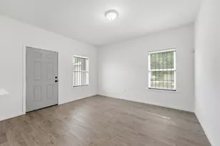 319 N Carolina St, Houston, TX 77029 - Photo 6