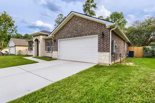 9806 Southwick Dr, Humble, TX 77338 - Photo 4
