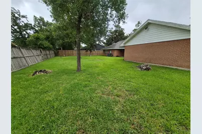 814 Oak Leaf Street, La Porte, TX 77571 - Photo 6