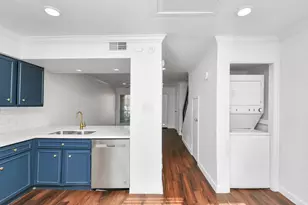 2002 Gentryside Dr, Houston, TX 77077 - Photo 10