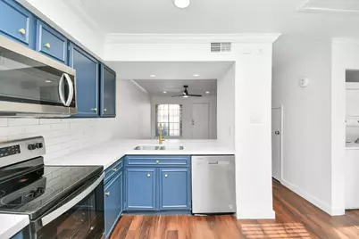 2002 Gentryside Drive #113, Houston, TX 77077 - Photo 8