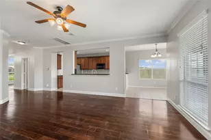 5027 Wimberly Ln, Baytown, TX 77523 - Photo 10