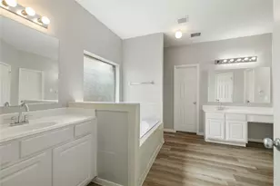 5027 Wimberly Ln, Baytown, TX 77523 - Photo 18