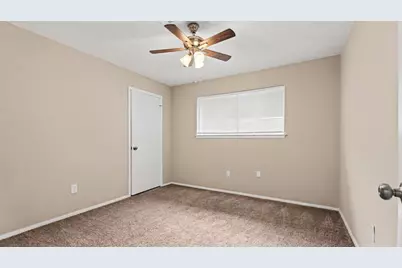 16318 Blackhawk Boulevard, Friendswood, TX 77546 - Photo 10