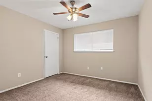 16318 Blackhawk Blvd, Friendswood, TX 77546 - Photo 10