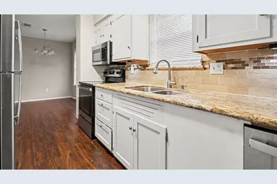 16318 Blackhawk Boulevard, Friendswood, TX 77546 - Photo 8