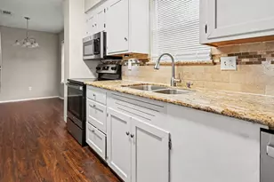 16318 Blackhawk Blvd, Friendswood, TX 77546 - Photo 8